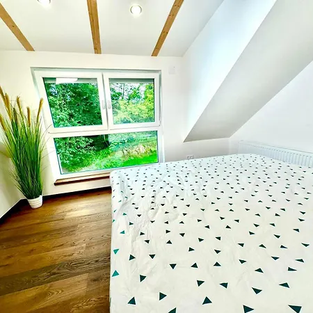 Nest 51 - Stylish Flat Near Woerthersee